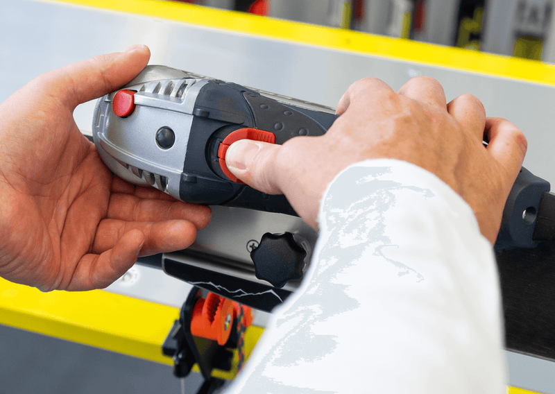 Načtěte obrázek do galerijního prohlížeče, Elektrischer Skikantenschleifer | ES 2000PLUS | Profi-Set Advanced - raze-cat