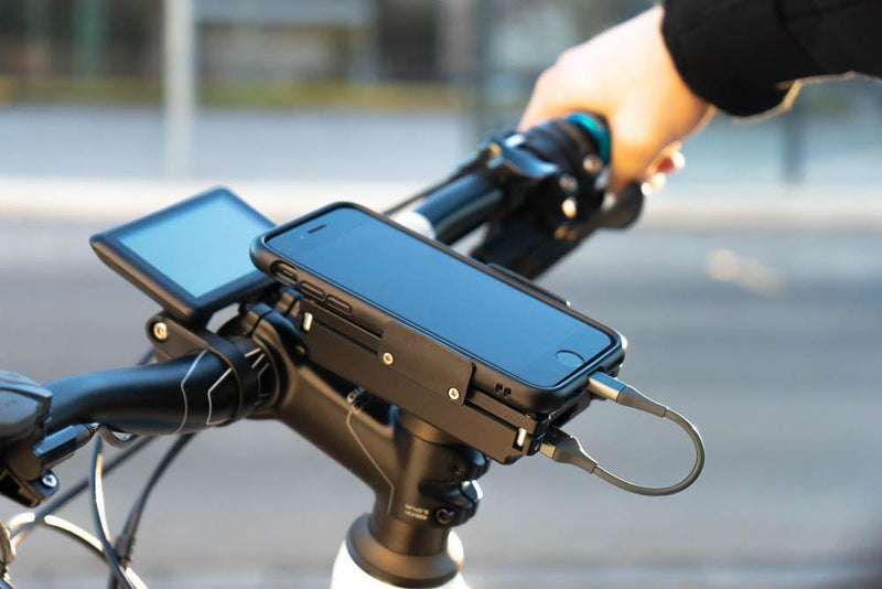 Laden Sie das Bild in Galerie -Viewer, Handy-Halterung Fahrrad mit Akkufach | POWER MOUNT Slim - raze-cat