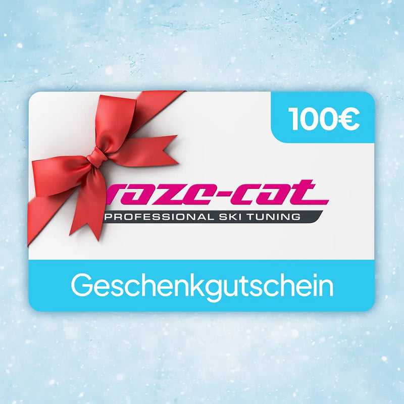 Laden Sie das Bild in Galerie -Viewer, Geschenkgutschein von raze-cat mit roter Schleife und Wertangabe 100 Euro auf blau-weißem Hintergrund.
