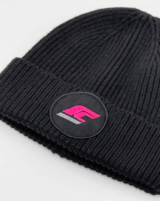 Wintermütze raze-cat - rc Logo Detail