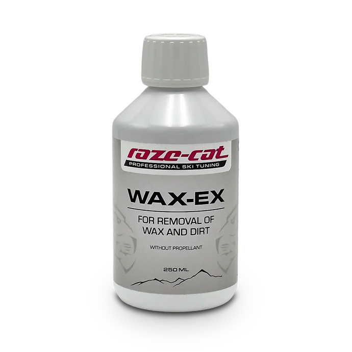 Weiße Plastikflasche mit grauem Etikett, auf dem steht: 