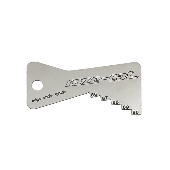 Kleines Stück Blech in Form eines Stundenglases. Winkel von 86° bis 90° an einer Seite herausgestanzt.