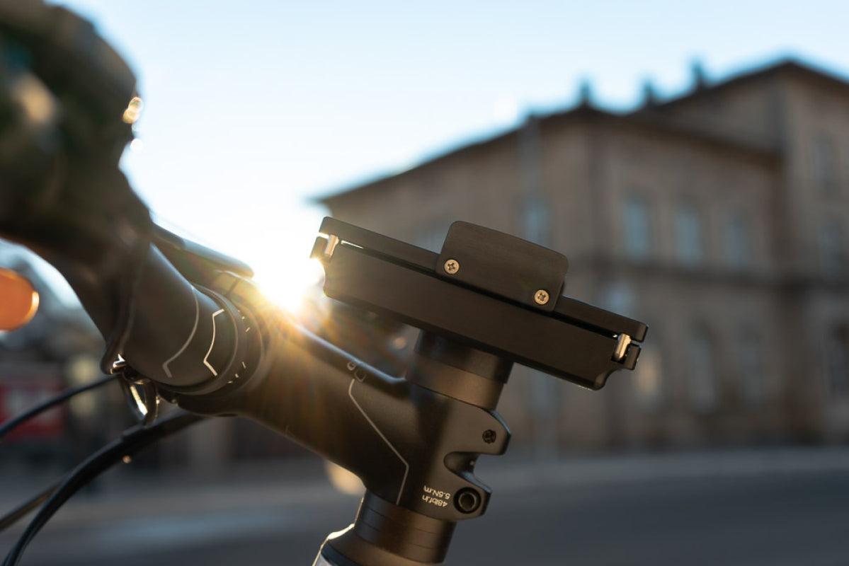 Handy-Halterung Fahrrad mit Akku | POWER MOUNT Slim | Profi-Set - raze-cat